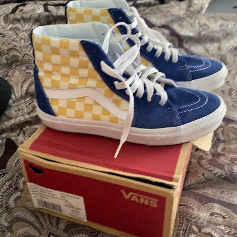 Size 6.5 vans blue and yellow